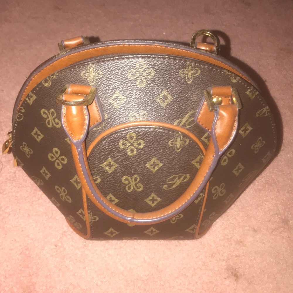 Handbag